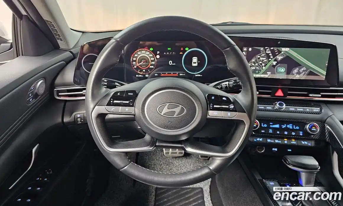 Hyundai Avante 2023 1.6 Автомат в Москве № 1417521, фото 12