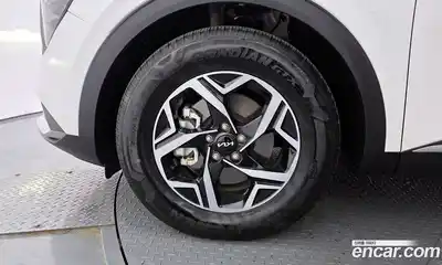 Kia Sportage 2023 2.0 гидро в Москве № 1418134, миниатюра 5
