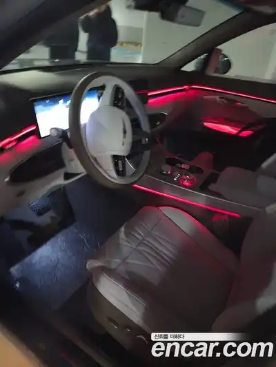 Genesis GV70 2026 2.5 Автомат в Москве № 1418439, миниатюра 7