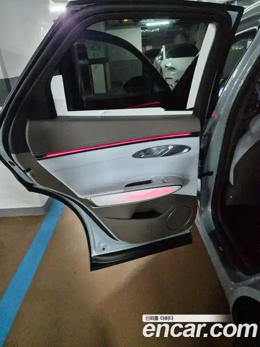 Genesis GV70 2026 2.5 Автомат в Москве № 1418439, фото 10