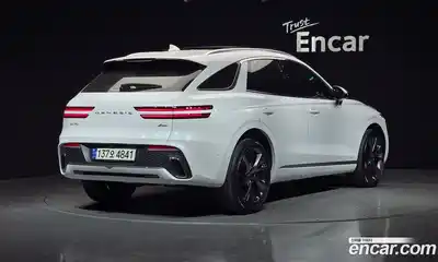 Genesis GV70 2022 2.5 Автомат в Москве № 1418453, миниатюра 2