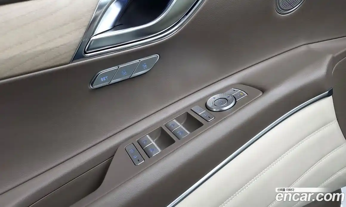 Genesis GV80 2023 3.0 Автомат в Москве № 1418492, фото 17