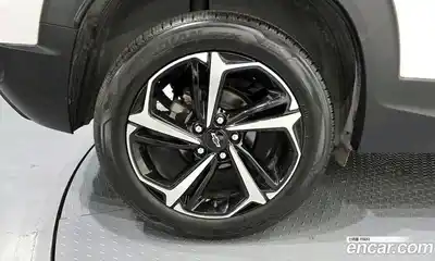 Chevrolet TrailBlazer 2022 1.3 Автомат в Москве № 1419655, миниатюра 5