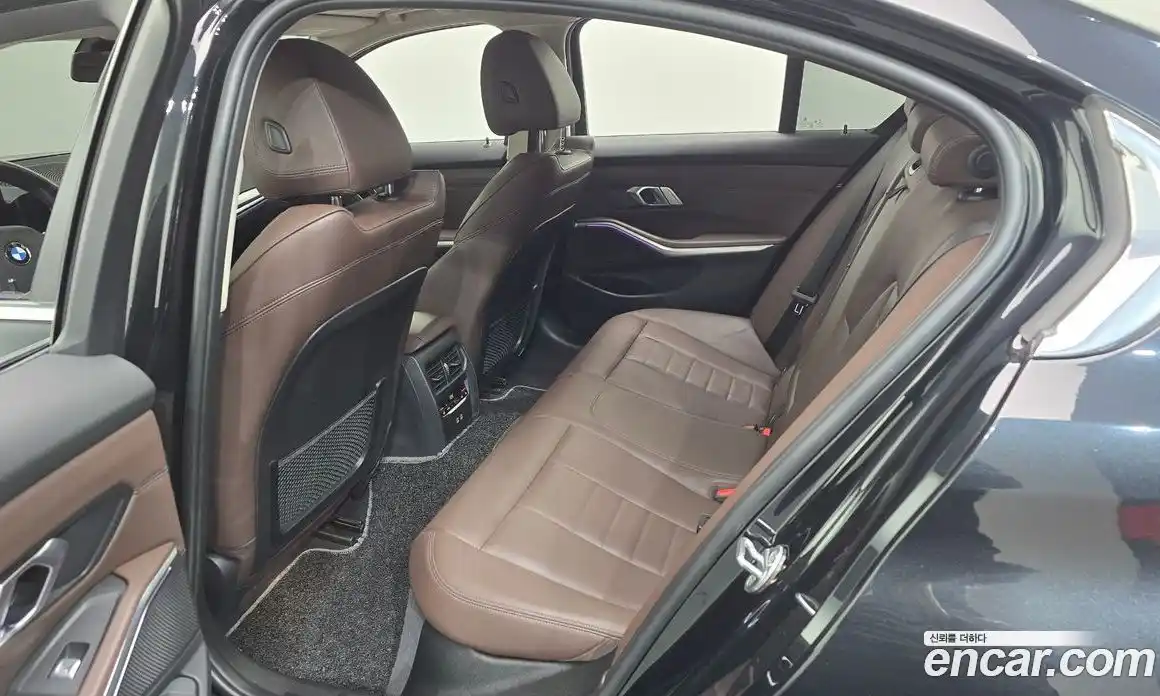 BMW 3-Series 2022 2.0 Автомат в Москве № 1420095, фото 11