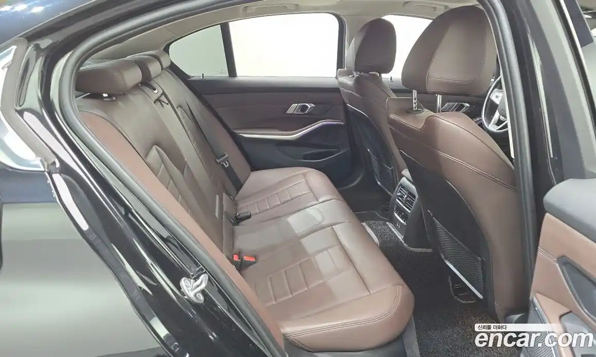 BMW 3-Series 2022 2.0 Автомат в Москве № 1420095, фото 12