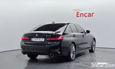 BMW 3-Series 2022 2.0 Автомат в Москве № 1420095, миниатюра 2