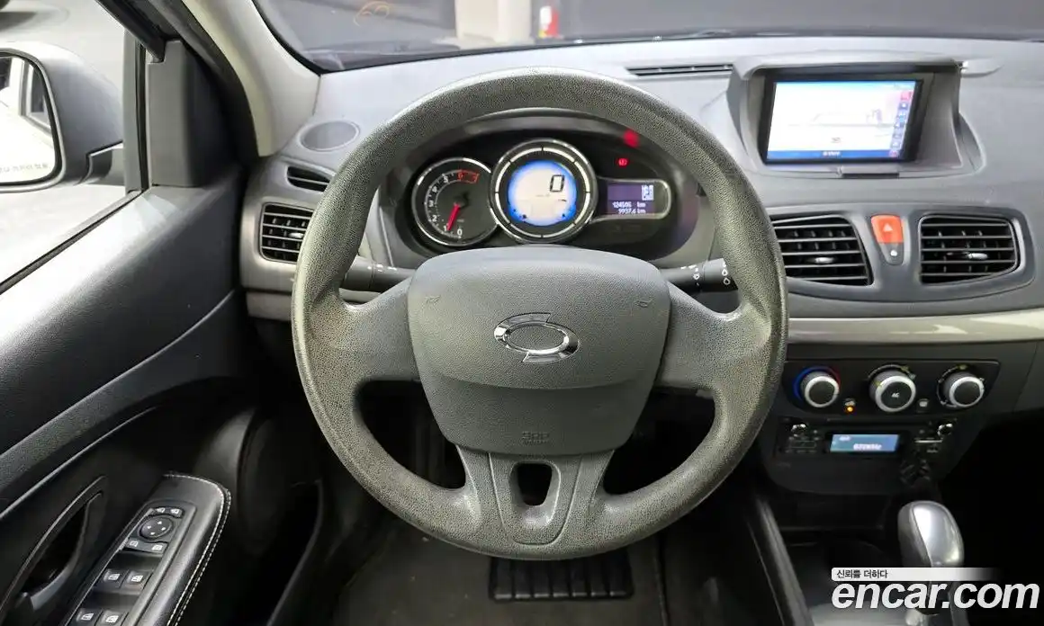 Renault SM3 2015 1.6 гидро в Москве № 1420989, фото 13