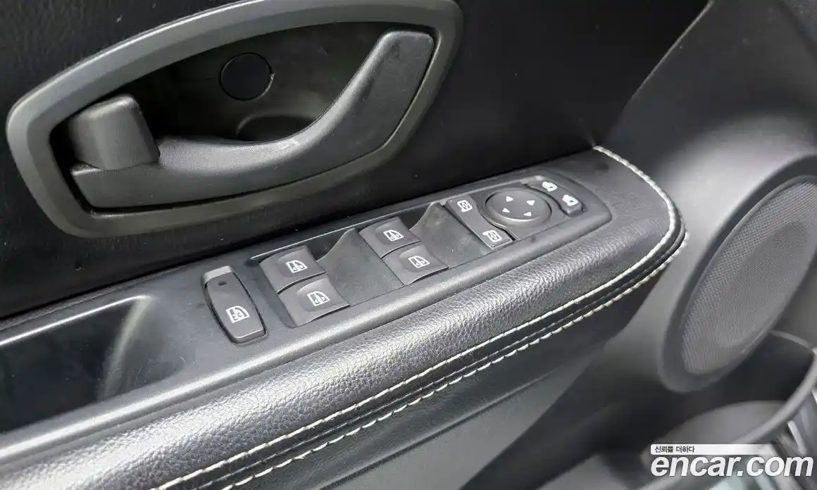 Renault SM3 2015 1.6 гидро в Москве № 1420989, фото 14