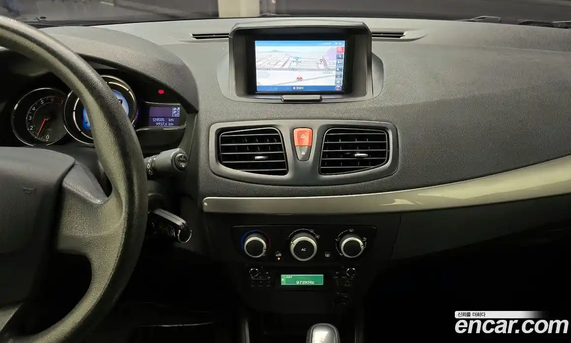 Renault SM3 2015 1.6 гидро в Москве № 1420989, фото 20