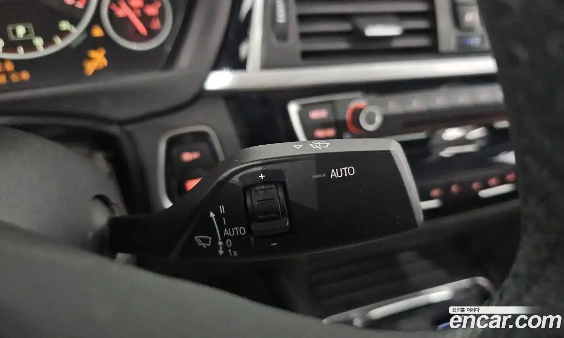 BMW 3-Series 2018 2.0 Автомат в Москве № 1421120, фото 18