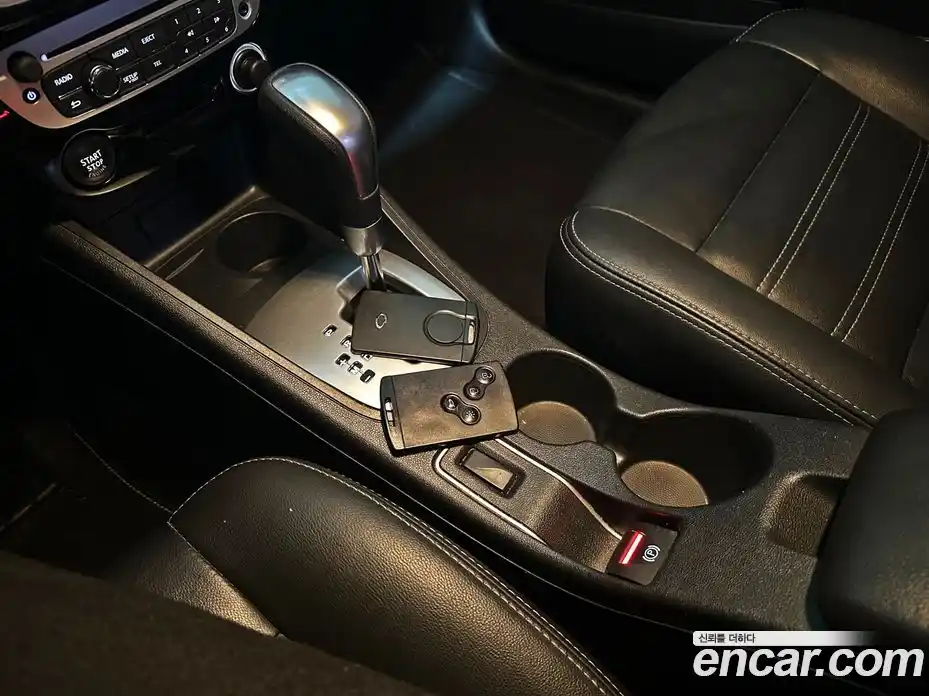 Renault SM3 2015 1.6 вариатор в Москве № 1421470, фото 19