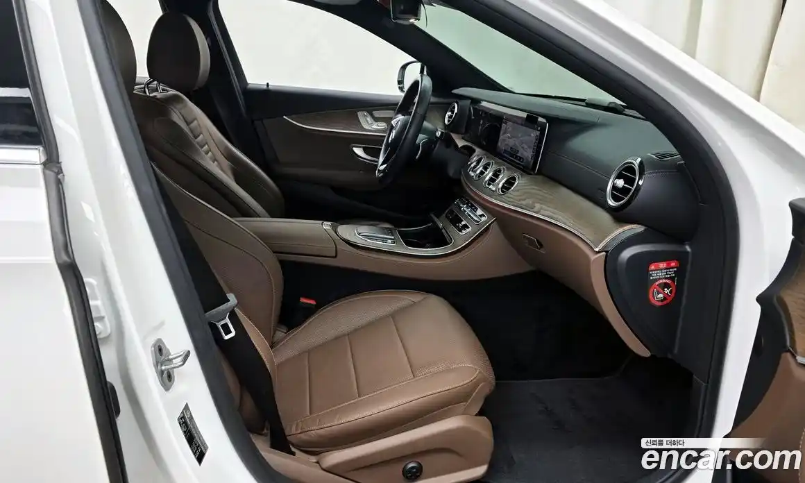 Mercedes-Benz E-Class 2021 2.0 гидро в Москве № 1421828, фото 11