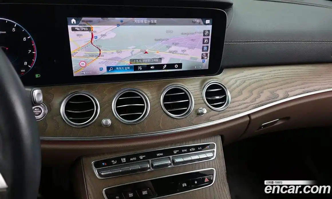 Mercedes-Benz E-Class 2021 2.0 гидро в Москве № 1421828, фото 14