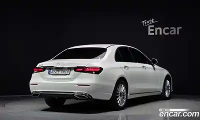 Mercedes-Benz E-Class 2021 2.0 гидро в Москве № 1421828, миниатюра 2