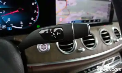 Mercedes-Benz E-Class 2021 2.0 гидро в Москве № 1421828, миниатюра 9