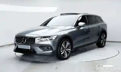 Volvo V60, 2020