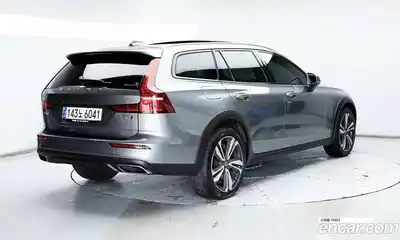 Volvo V60 2020 2.0 гидро в Москве № 1422969, миниатюра 2