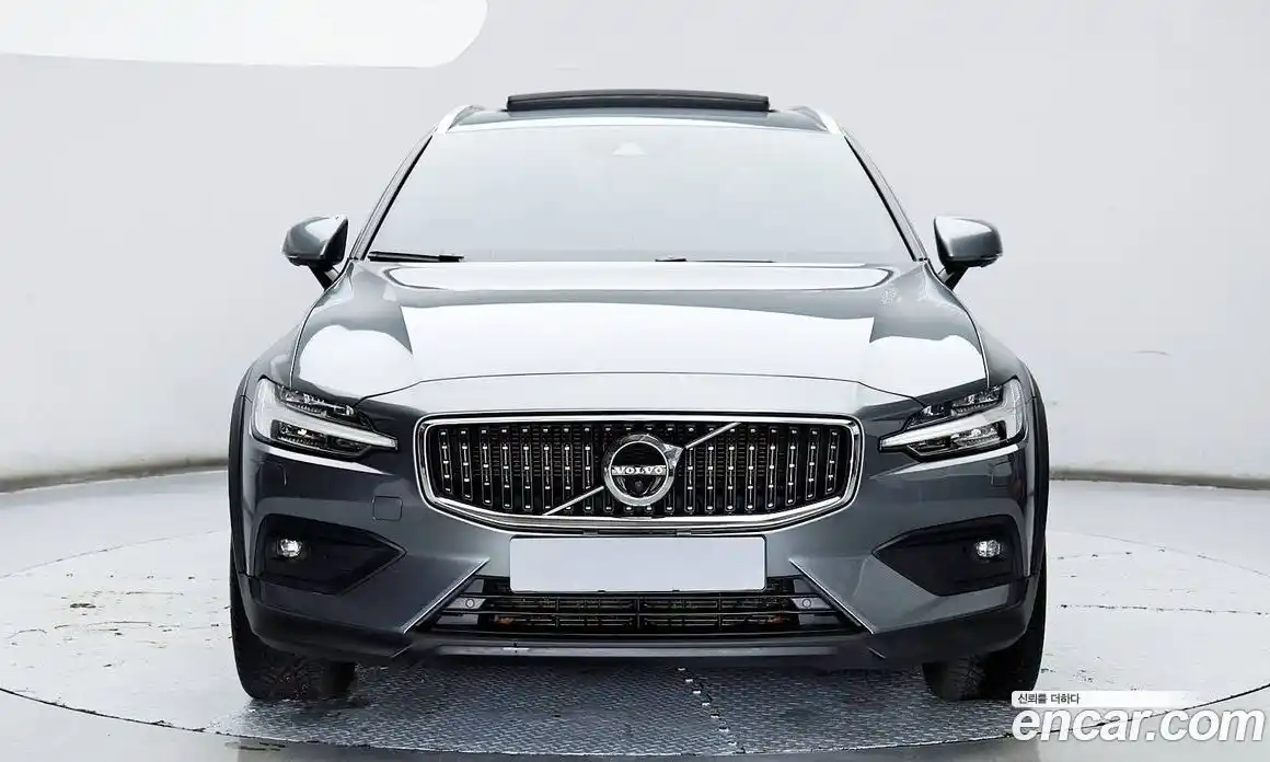 Volvo V60 2020 2.0 гидро в Москве № 1422969, фото 3