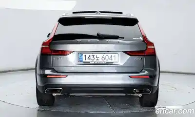 Volvo V60 2020 2.0 гидро в Москве № 1422969, миниатюра 4