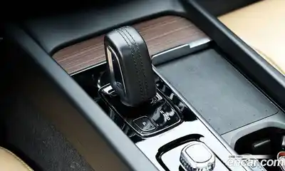 Volvo V60 2020 2.0 гидро в Москве № 1422969, миниатюра 9