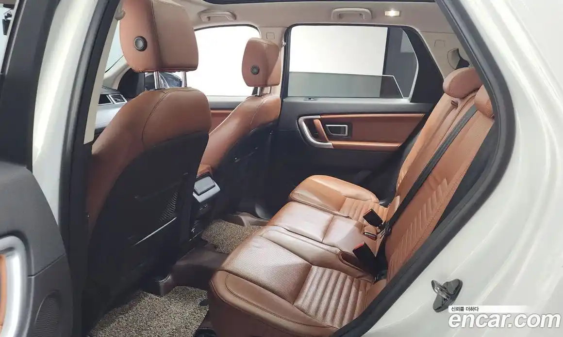 Land Rover Discovery Sport 2015 2.0 гидро в Москве № 1423312, фото 11