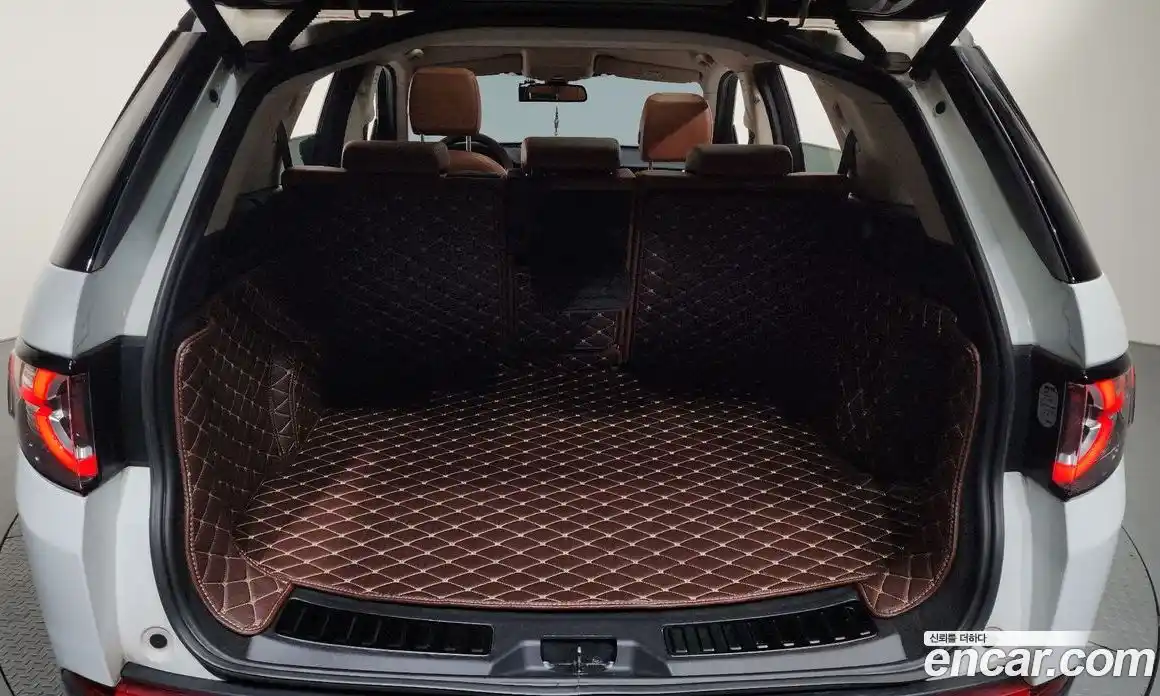 Land Rover Discovery Sport 2015 2.0 гидро в Москве № 1423312, фото 19