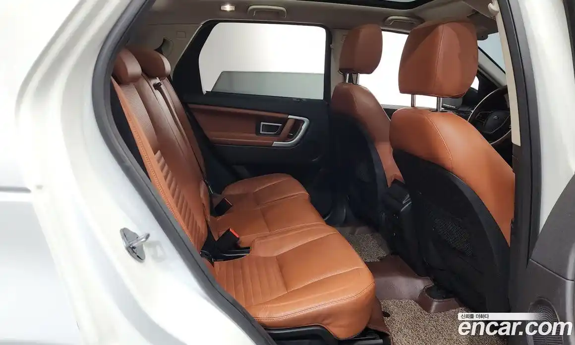 Land Rover Discovery Sport 2015 2.0 гидро в Москве № 1423312, фото 20
