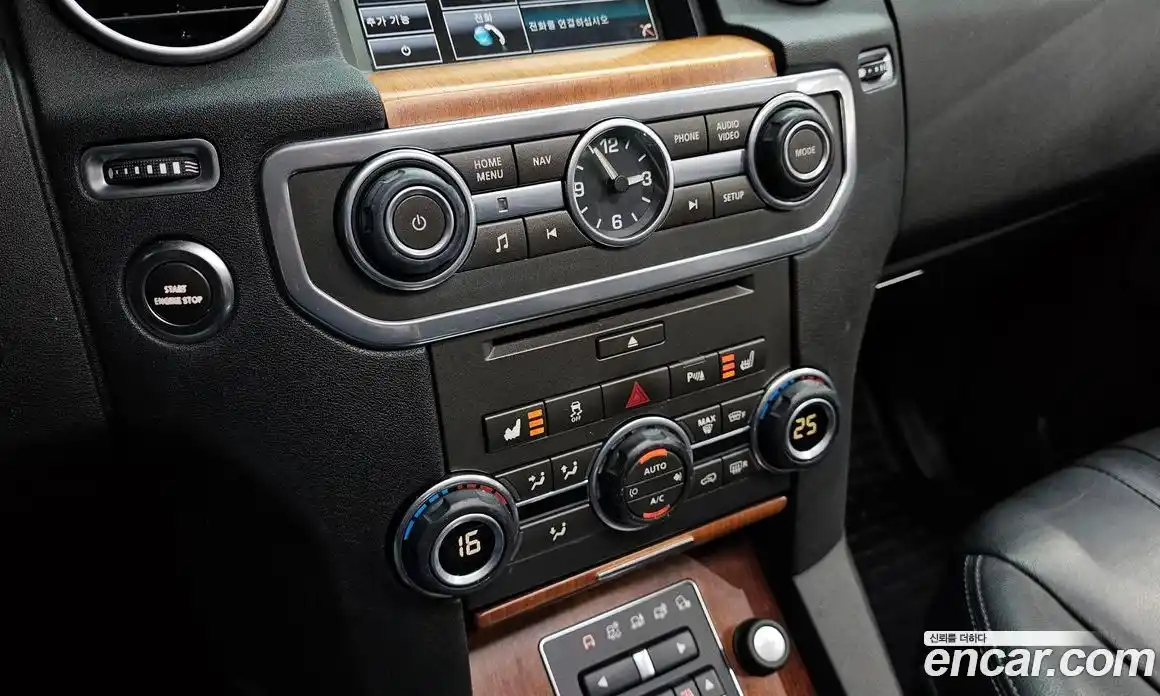 Land Rover Discovery 2013 3.0 гидро в Москве № 1423342, фото 19