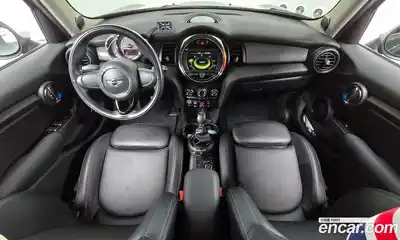 Mini Cooper 2017 1.5 гидро в Москве № 1423792, миниатюра 7