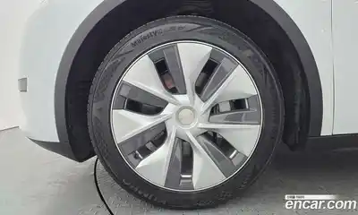 Tesla Model Y 2024 0.2 гидро в Москве № 1423810, миниатюра 5