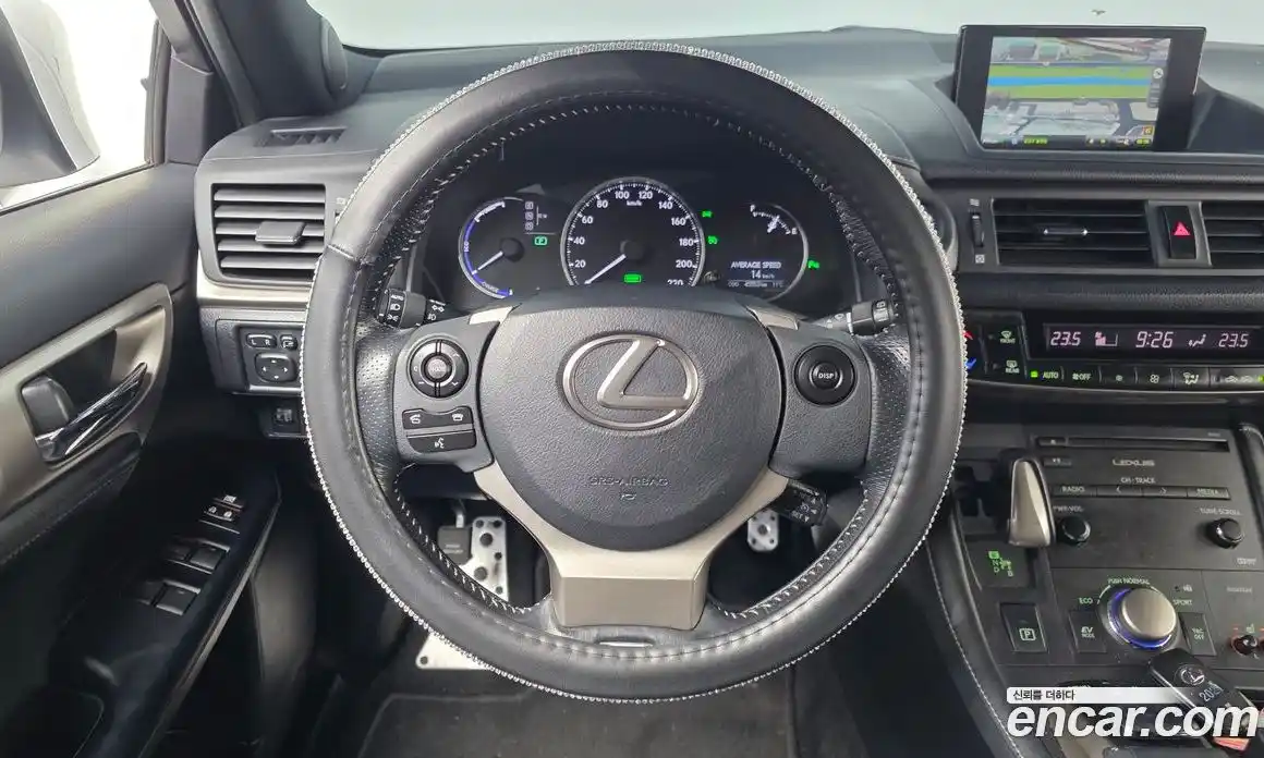 Lexus CT200h 2017 1.8 гидро в Москве № 1423979, фото 13