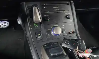Lexus CT200h 2017 1.8 гидро в Москве № 1423979, миниатюра 9