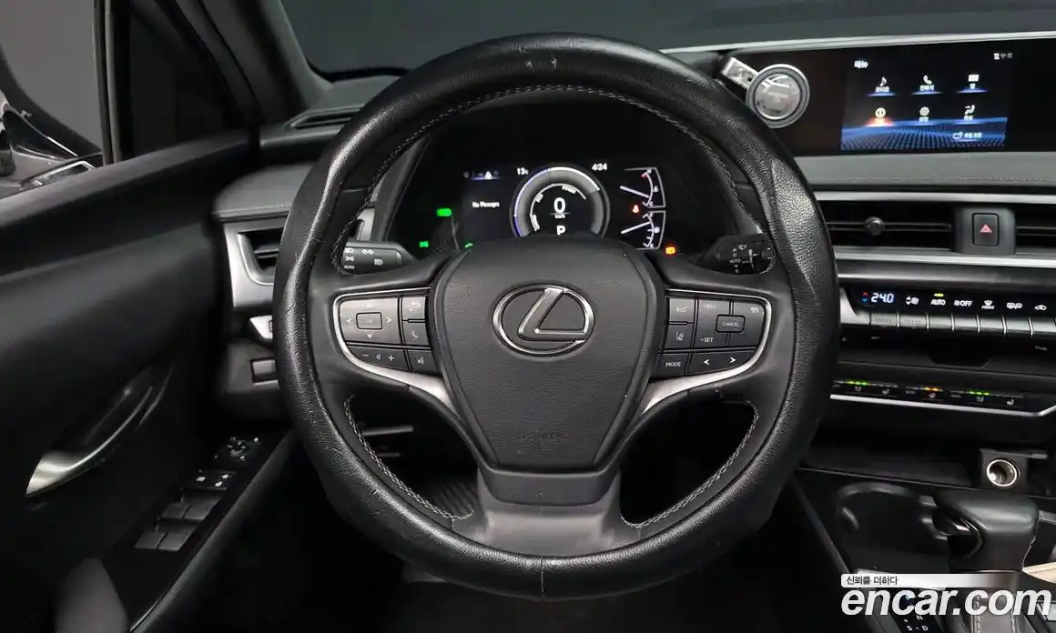 Lexus UX 2020 2.0 гидро в Москве № 1424001, фото 13