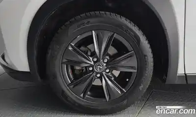 Lexus UX 2020 2.0 гидро в Москве № 1424001, миниатюра 5