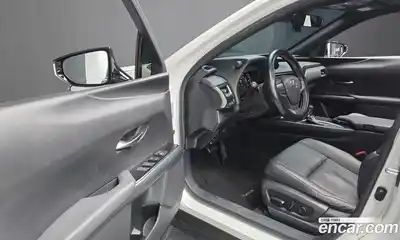Lexus UX 2020 2.0 гидро в Москве № 1424001, миниатюра 10