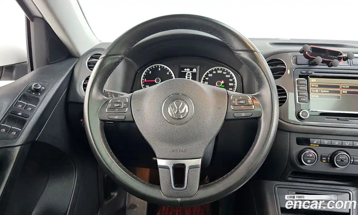 Volkswagen Tiguan 2016 2.0 гидро в Москве № 1424084, фото 12