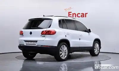 Volkswagen Tiguan 2016 2.0 гидро в Москве № 1424084, миниатюра 2