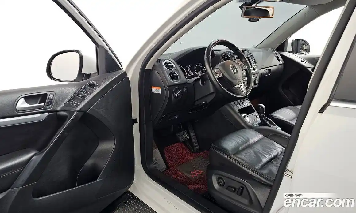 Volkswagen Tiguan 2016 2.0 гидро в Москве № 1424084, фото 10