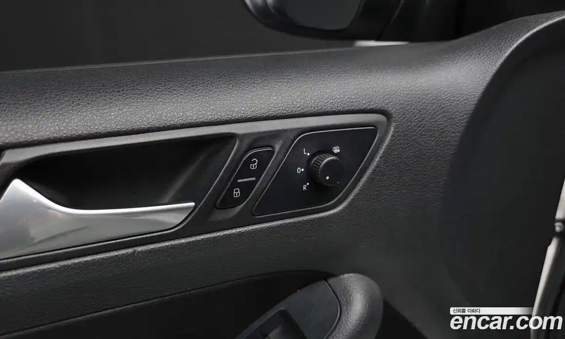 Volkswagen Jetta 2013 2.0 гидро в Москве № 1424117, фото 17