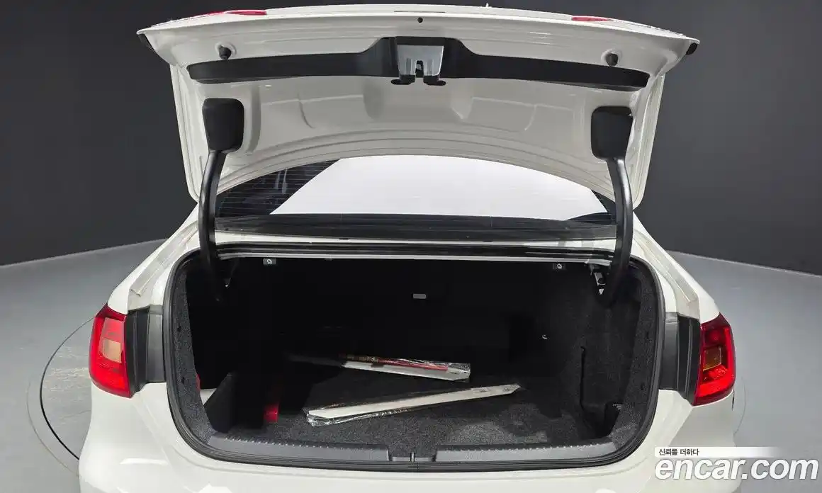 Volkswagen Jetta 2013 2.0 гидро в Москве № 1424117, фото 20