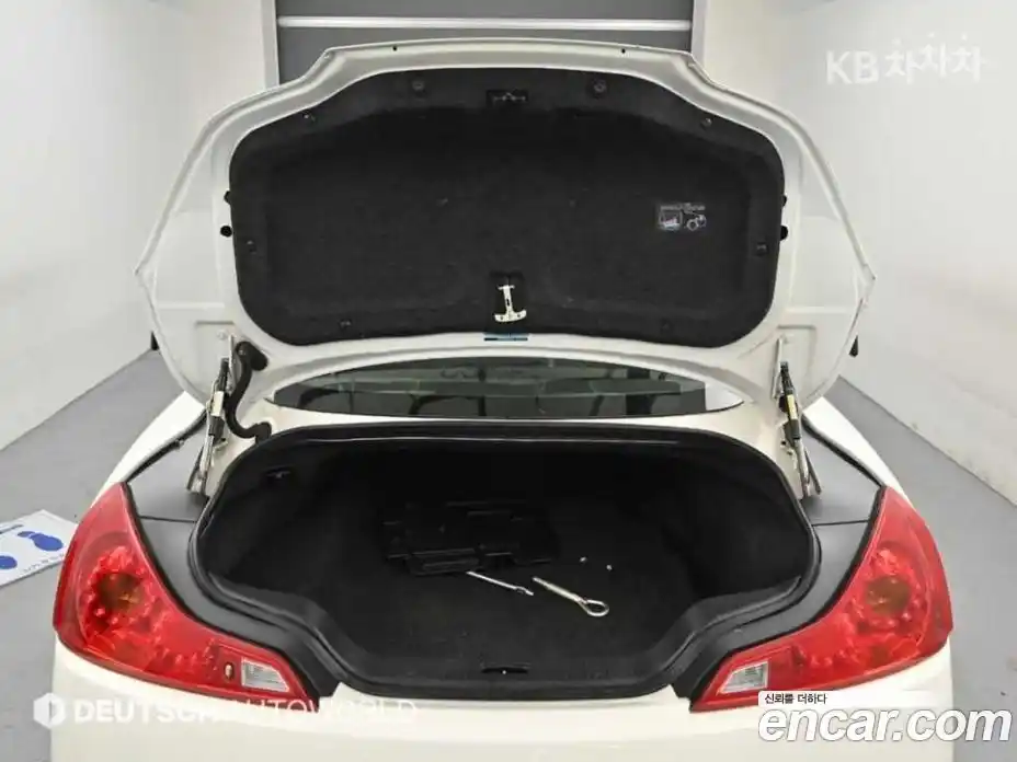 Infiniti G 2010 3.7 гидро в Москве № 1424846, фото 19