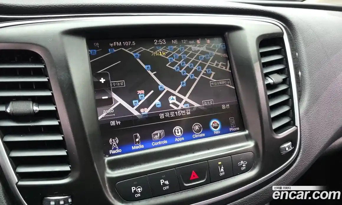 Chrysler 200 2015 2.4 гидро в Москве № 1425016, фото 17