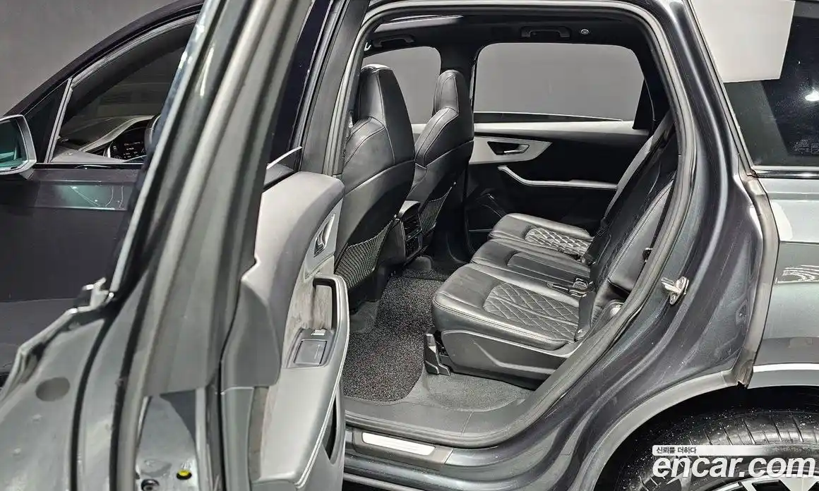 Audi Q7 2022 3.0 гидро в Москве № 163123, фото 12