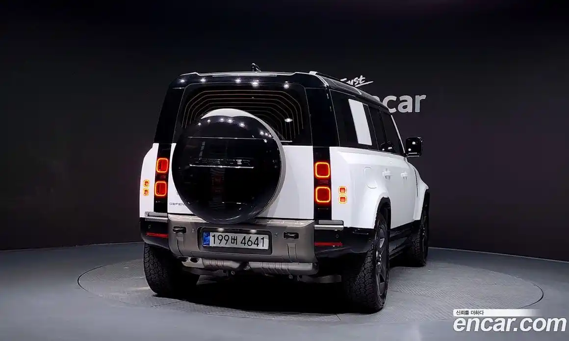 Land Rover Defender 2025 3.0 гидро в Москве № 198067, фото 4
