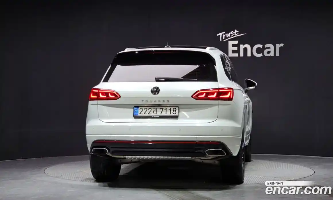 Volkswagen Touareg 2023 3.0 гидро в Москве № 199050, фото 4