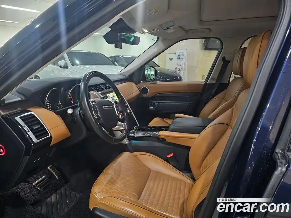 Land Rover Discovery 2017 3.0 гидро в Москве № 213634, фото 14