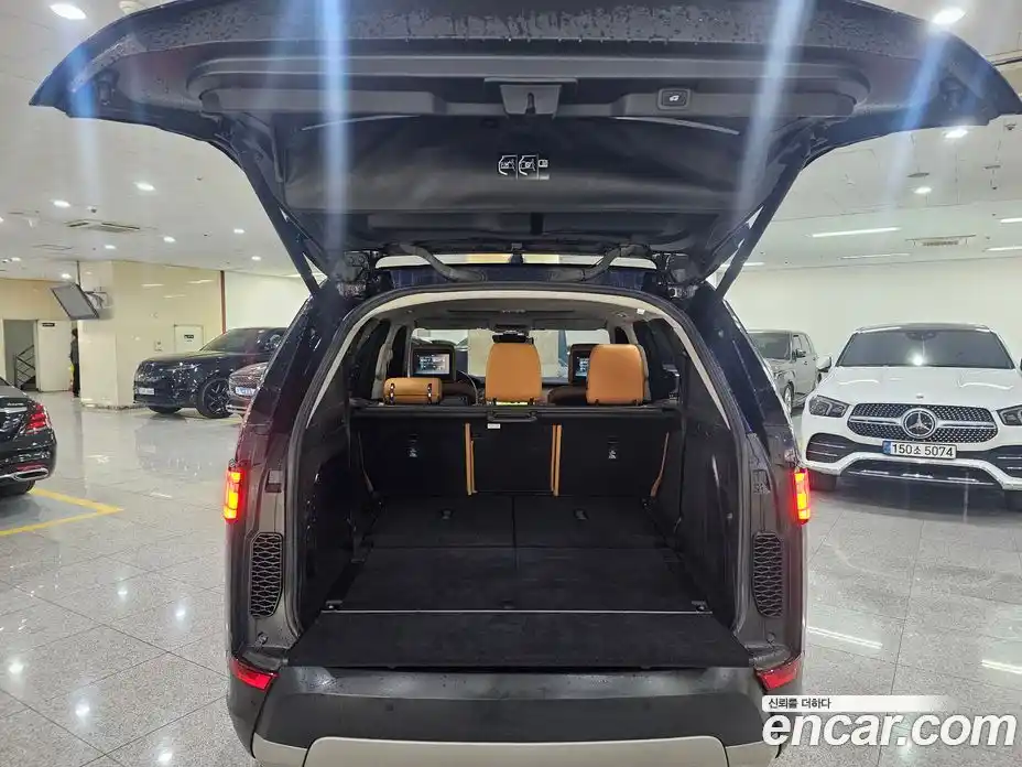 Land Rover Discovery 2017 3.0 гидро в Москве № 213634, фото 17