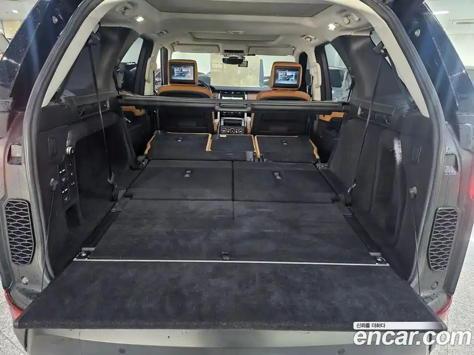 Land Rover Discovery 2017 3.0 гидро в Москве № 213634, фото 18