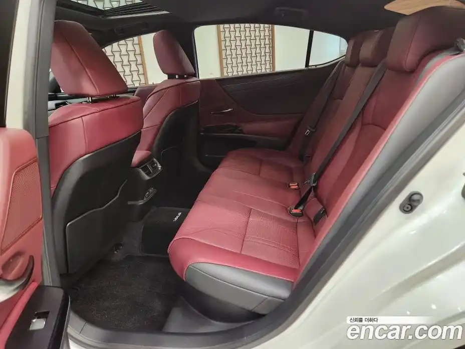 Lexus ES 2025 2.5 вариатор в Москве № 214739, фото 14