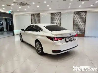 Lexus ES 2025 2.5 вариатор в Москве № 214739, миниатюра 2